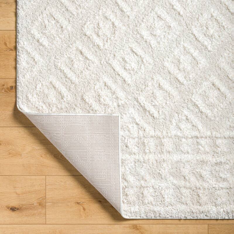 Livabliss Rodos Transitional Diamond Plush Area Rug