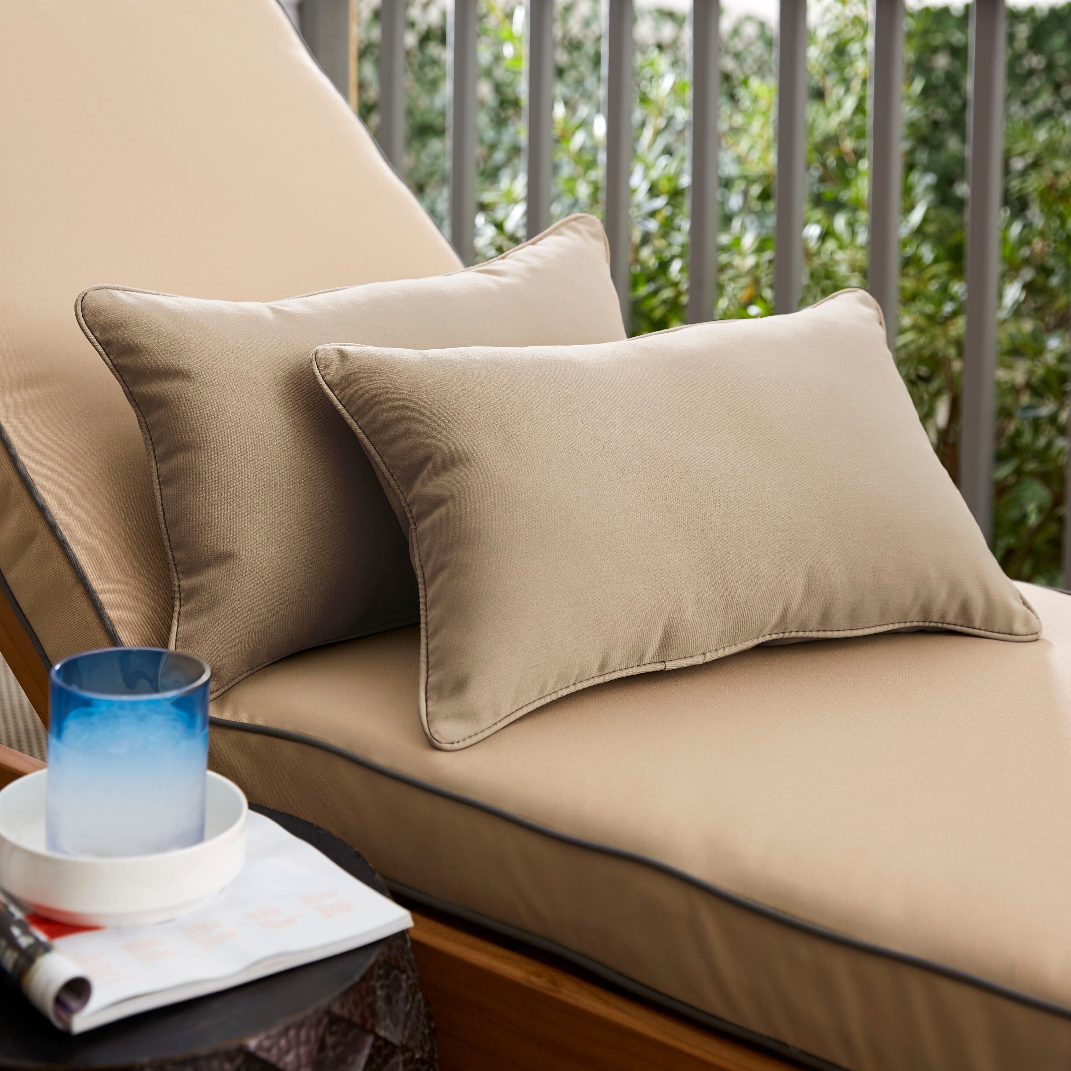 Bed bath & beyond outdoor pillows clearance