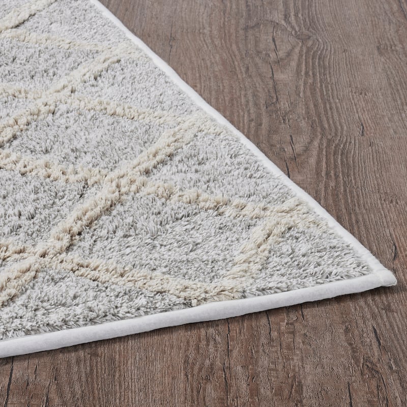Frayed Lattice Oatmeal Bathmat 27x48