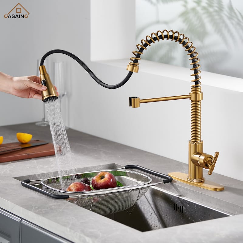 Single Handle Pull Down Sprayer Kitchen Faucet