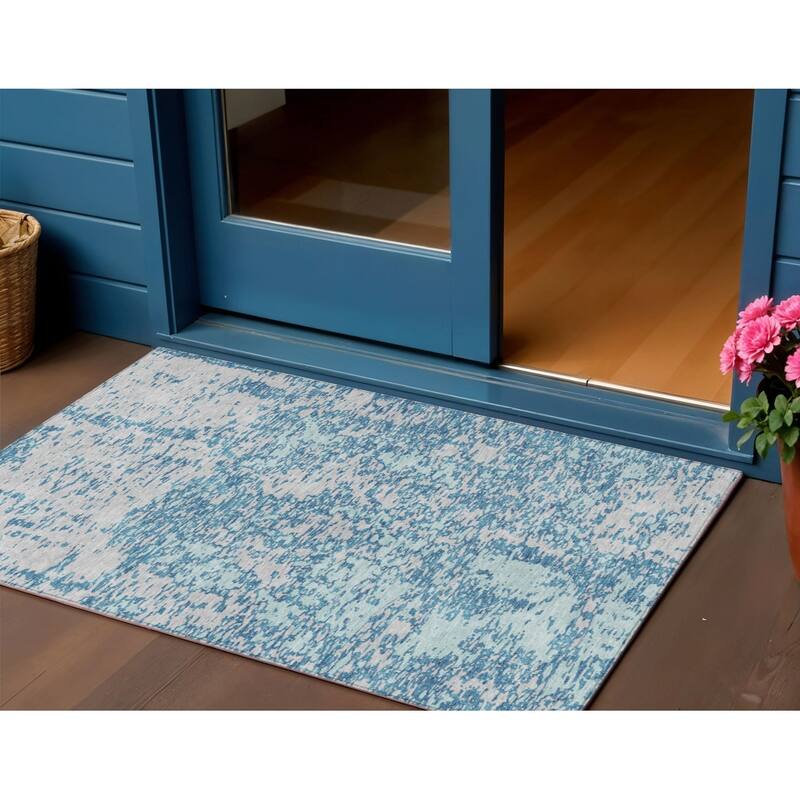 HomeRoots Abstract Transitional Rectangle Outdoor Rug - 3' x 5'