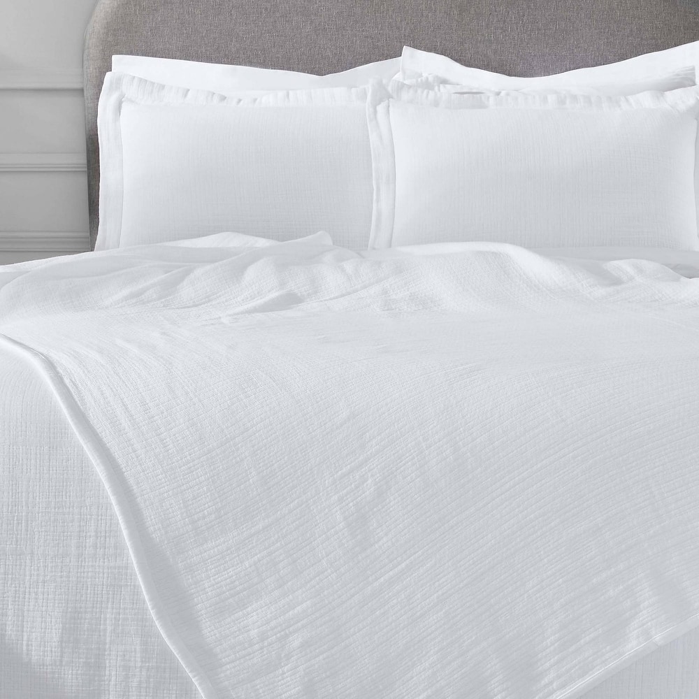Superior Valencia Reversible Cotton Matelasse Bedspread and Sham Set