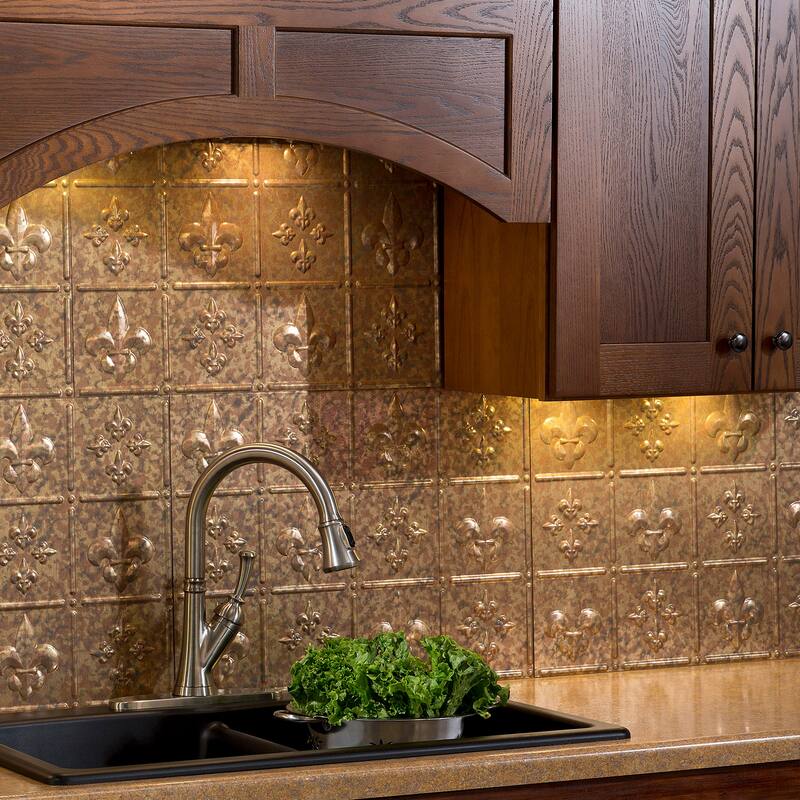 FASÄDE Fleur de Lis Decorative Vinyl Backsplash Panel