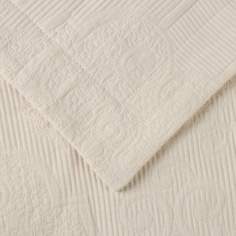 Superior Florin Jacquard Scrolling Medallion Cotton Bedspread Set