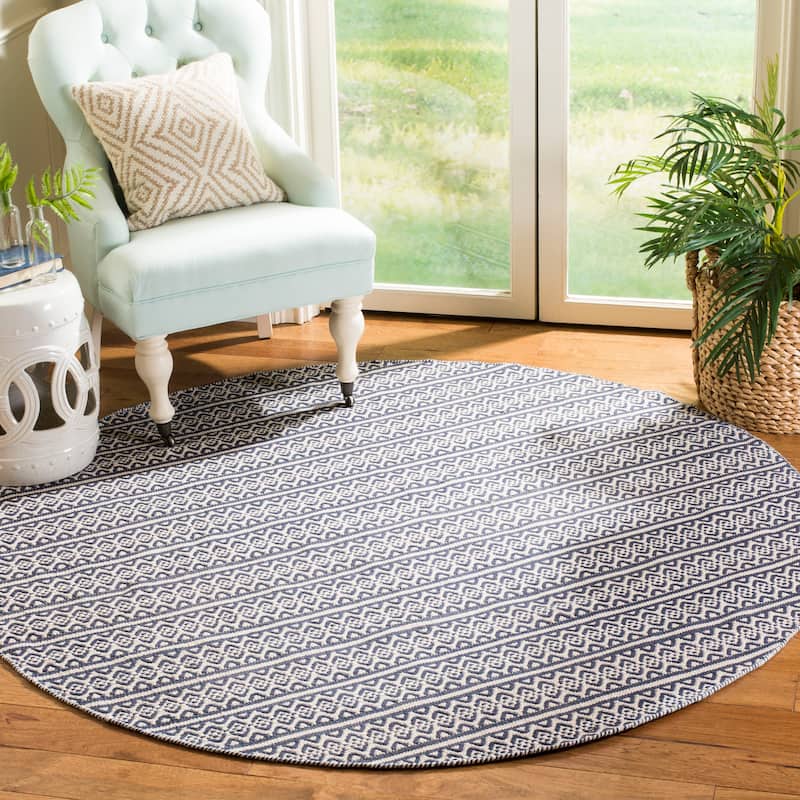 SAFAVIEH Handmade Flatweave Montauk Clayton Casual Cotton Rug - 6' Round - Ivory/Navy
