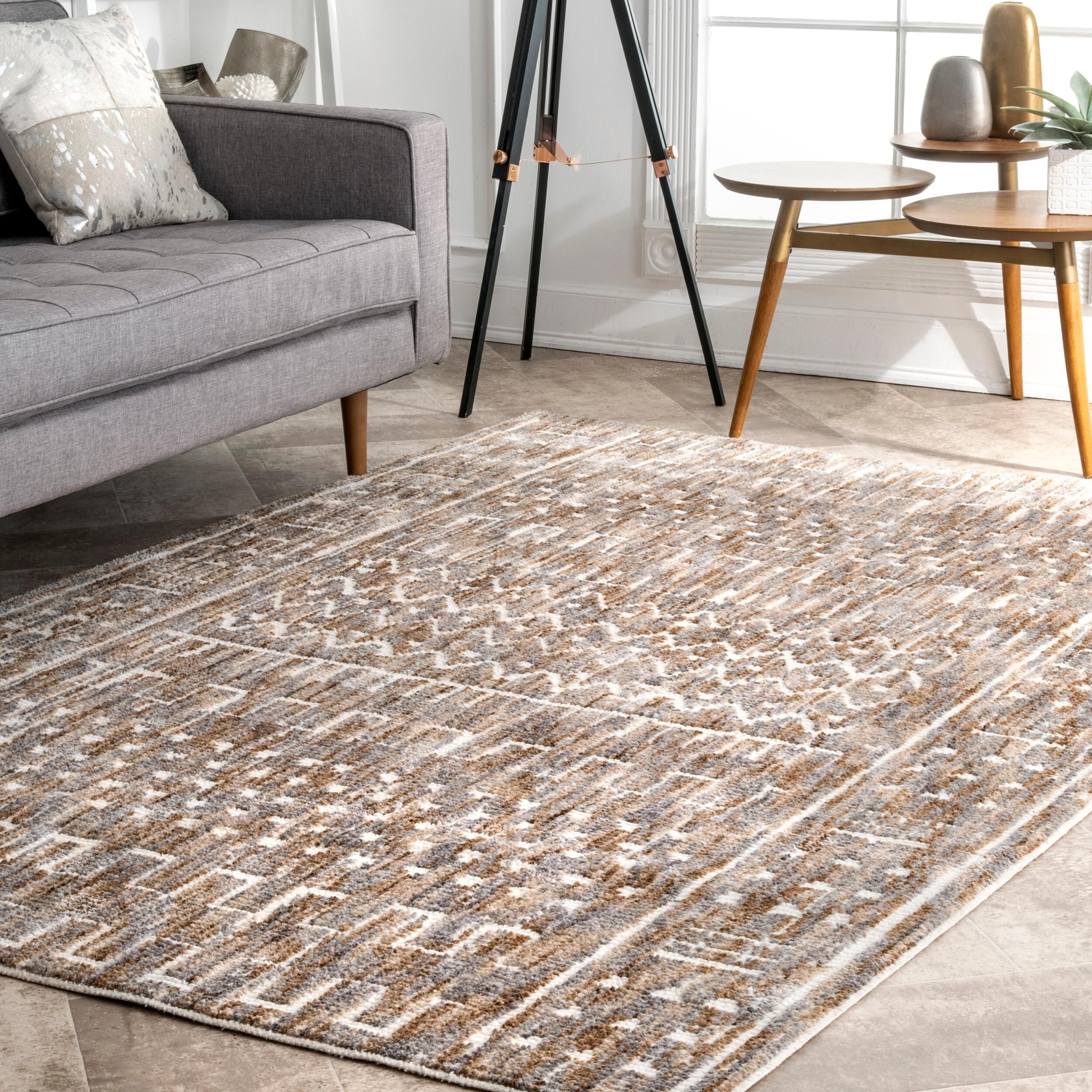 Nuloom Transitional Fading Mayen Cruz Geo Border Aztec Print Area Rug
