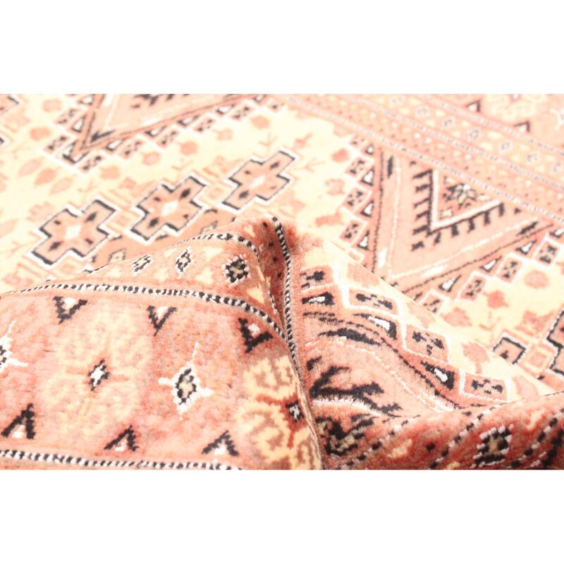 ECARPETGALLERY Hand-knotted Finest Peshawar Bokhara Beige Wool Rug - 2'7 x 3'9