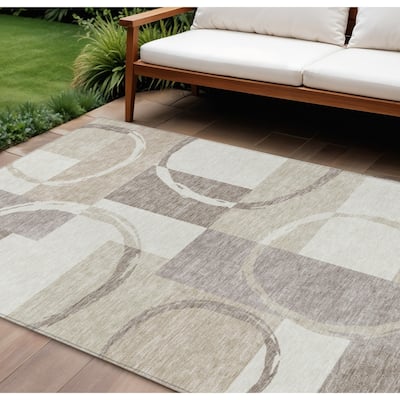 HomeRoots Geometric Modern Rectangle Outdoor Rug