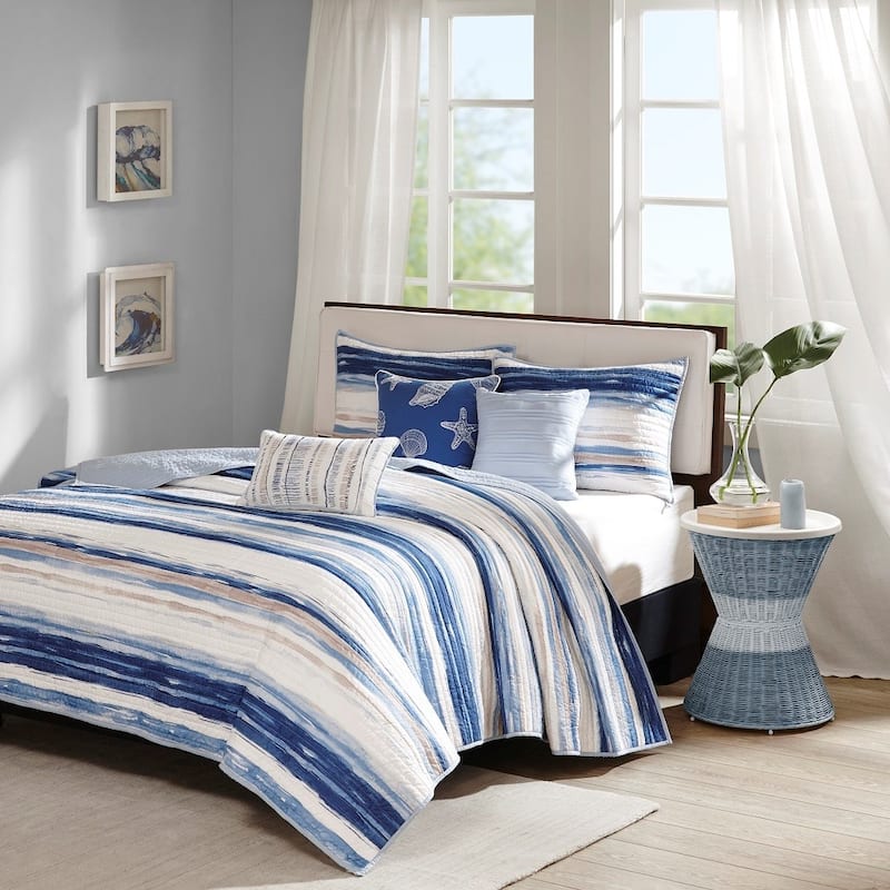 GDF Studio - Watercolor Stripe Reversible Quilt Set with Decorative Pillows - Blue (King/Cal King)