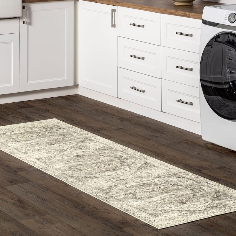 Nuloom Brielle SpinClean Machine Washable Vintage Medallion Area Rug