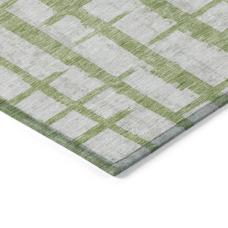 HomeRoots Striped Transitional Rectangle Outdoor Rug