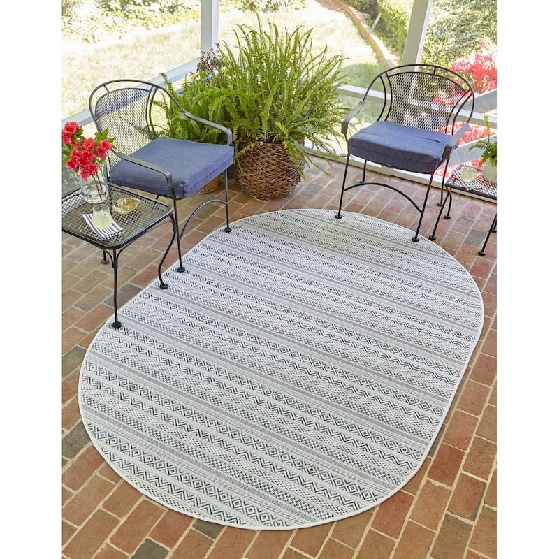 Outdoor Laaset Collection Area Rug - Teal - 7'10"x10' Oval