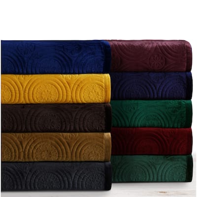 Capri Medallion Velvet Oversized Solid Quilt Set