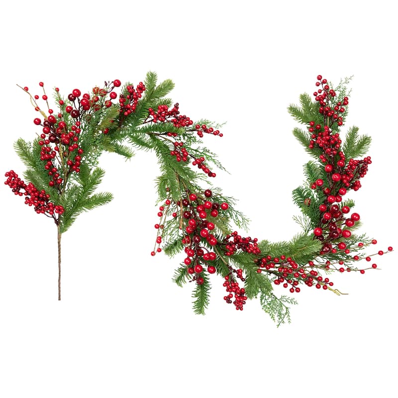 Cedar Pine and Berries Artificial Christmas Garland - 5' - Unlit