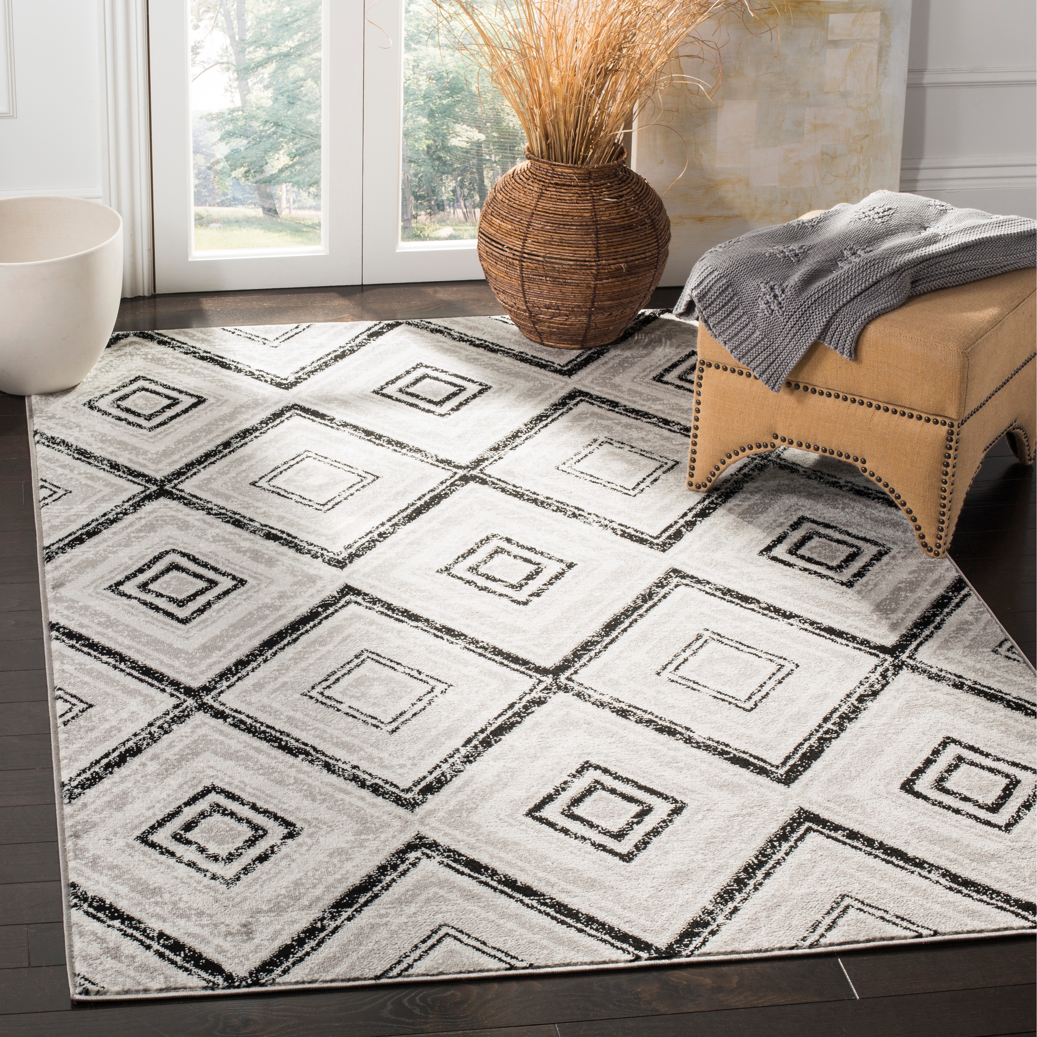 SAFAVIEH Skyler Edwige Modern Rug