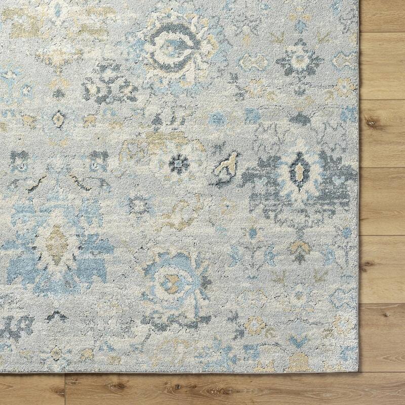 Livabliss Avellino Traditional Medallion Area Rug