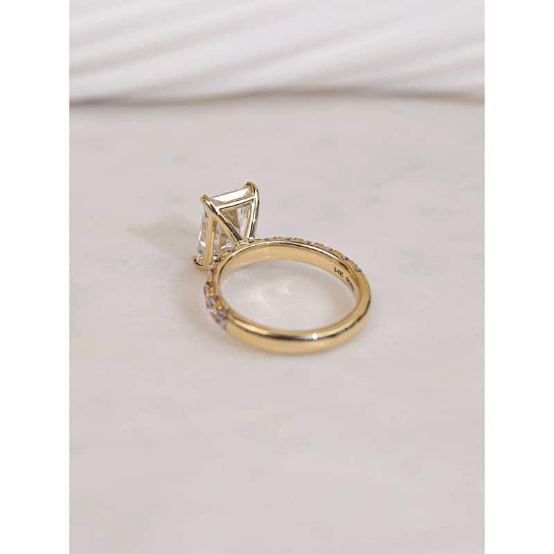 Kobelli Sunset Line 6 Carat Lab Grown Diamond Certified 14k Solid Gold Radiant-cut Comfort Fit French Pavé Petra Ring (EF/VS)