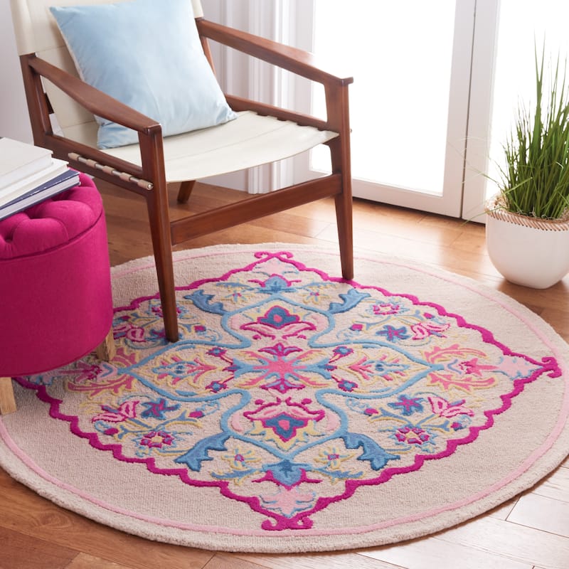 SAFAVIEH Handmade Bellagio Cailin Medallion Wool Rug - 5' Round - Light Pink/Multi