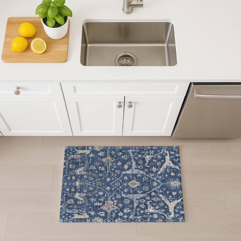 Machine Washable Indoor/ Outdoor Traditional Classic Chantille Rug