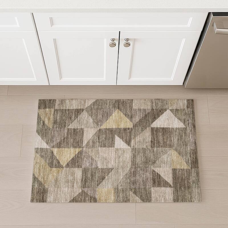 Machine Washable Indoor/ Outdoor Geo Rubi Chantille Rug