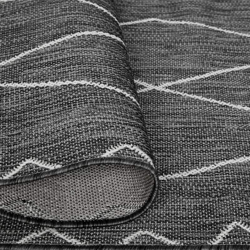 Darya Moroccan Outdoor Rug - 2'7"x6'10"