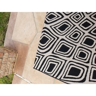 Safavieh Courtyard Marylyn Indoor/ Outdoor Rug