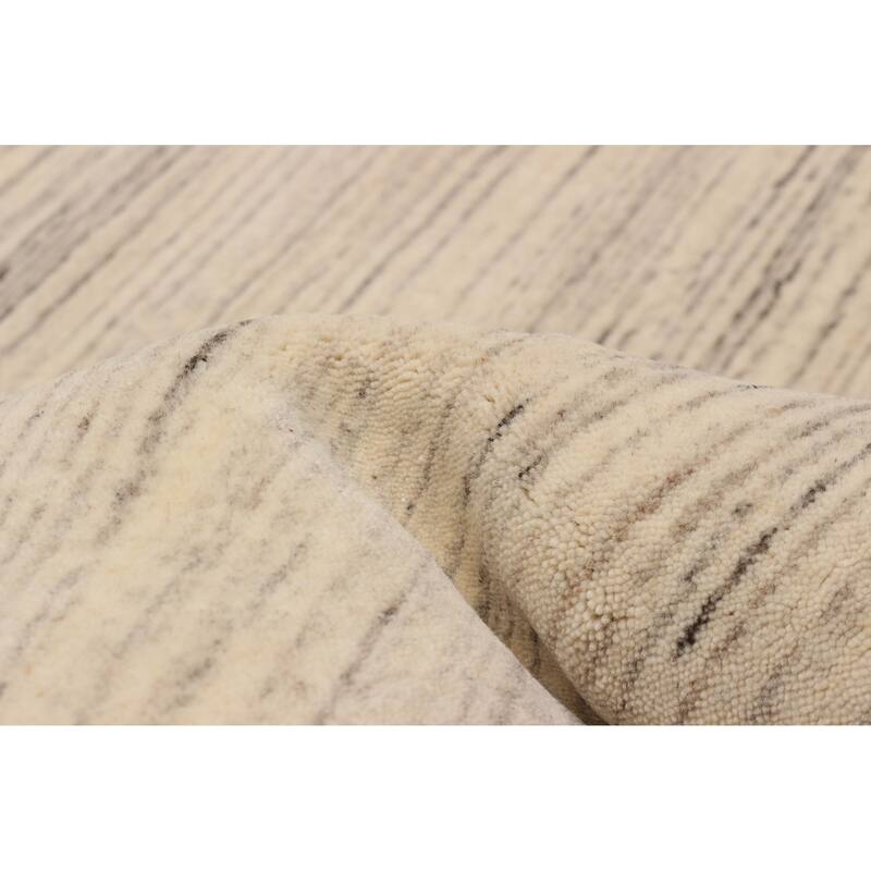 Kashkuli Gabbeh Cream Rug 5'7" x 7'10" - 5'7 x 7'10