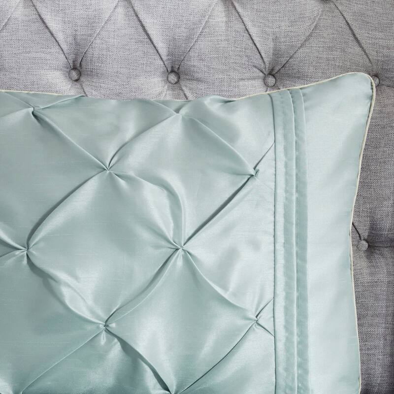 GDF Studio - Laurel 7-Piece Tufted Comforter Set with Decorative Pillows