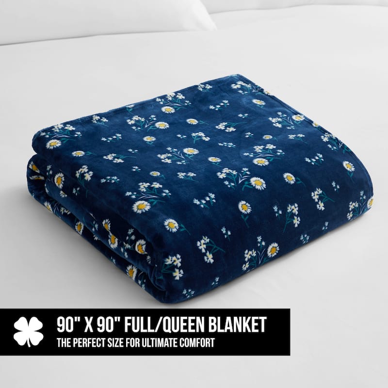 Lucky Brand Daisy Plush Throw Blanket