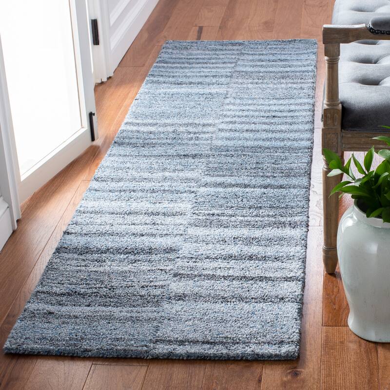 SAFAVIEH Handmade Abstract Nescha Modern Wool Rug - 2'3" x 8' Runner - Grey/Charcoal