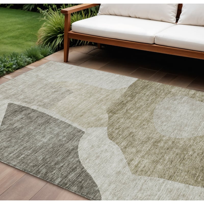 HomeRoots Abstract Transitional Rectangle Outdoor Rug - 9' X 12'