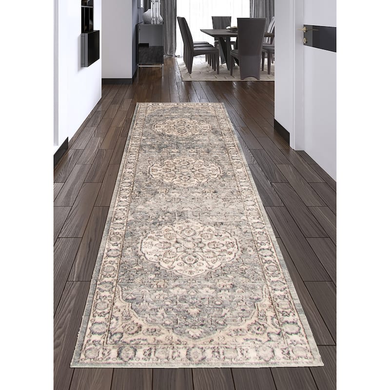 ECARPETGALLERY Oregon Tabriz Traditional Rug