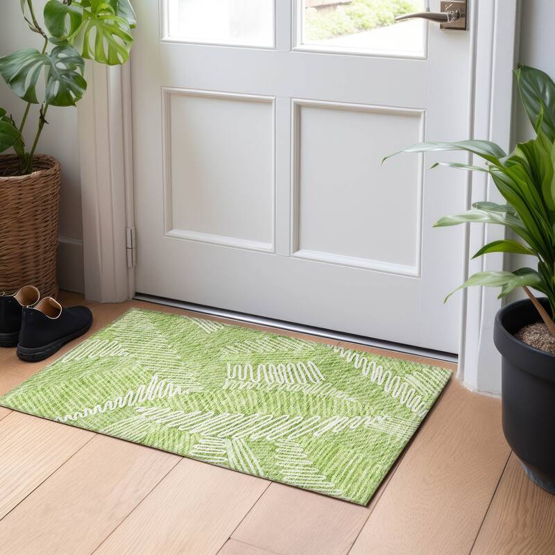 Machine Washable Indoor/ Outdoor Chantille Contemporary Squiggles Rug