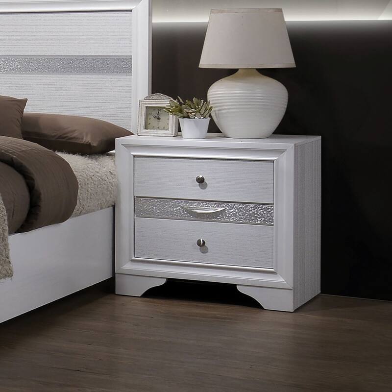 Relo Contemporary Solid Wood 3-Drawer Nightstand by Furniture of America - White