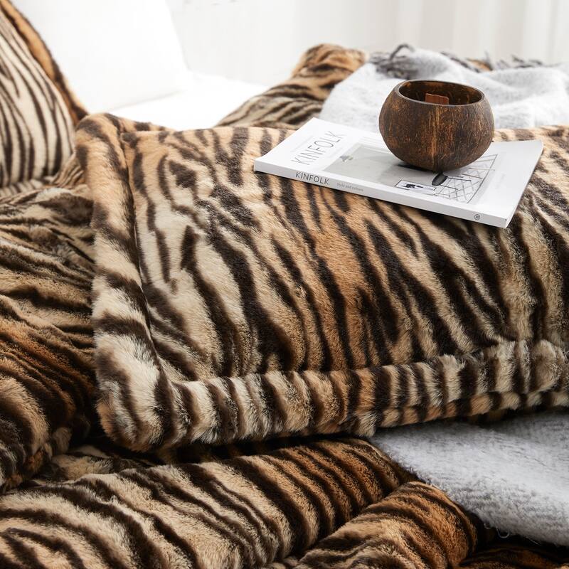 There's a Bengal in My Bed - Coma Inducer® Oversized Comforter Set - Black and Orange Stripes