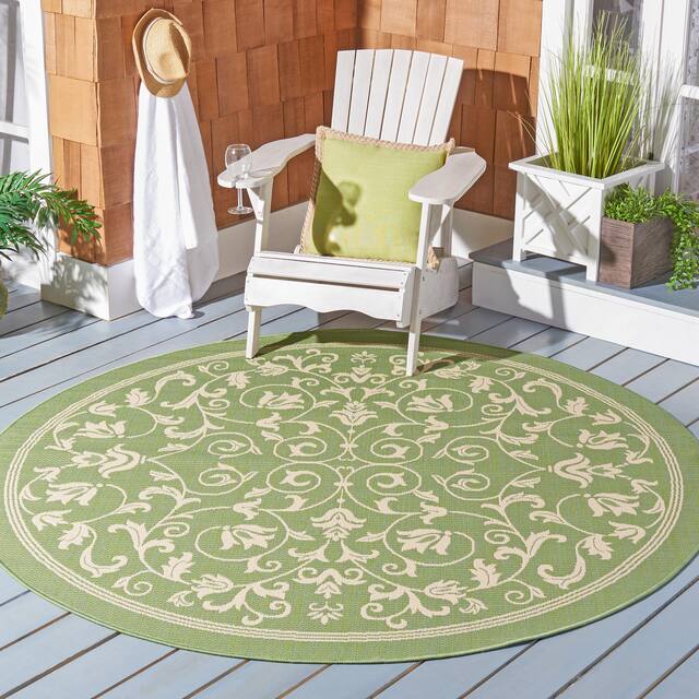 SAFAVIEH Courtyard Clarine Indoor/ Outdoor Waterproof Patio Backyard Rug