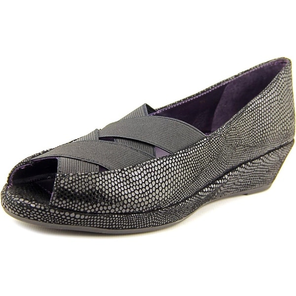 Vaneli Nelwina Women N/S Peep-Toe Suede Flats