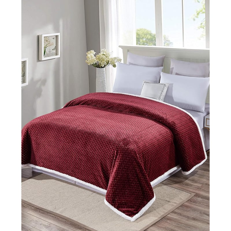 Home Essentials by Décor&More Braided Sherpa Blanket
