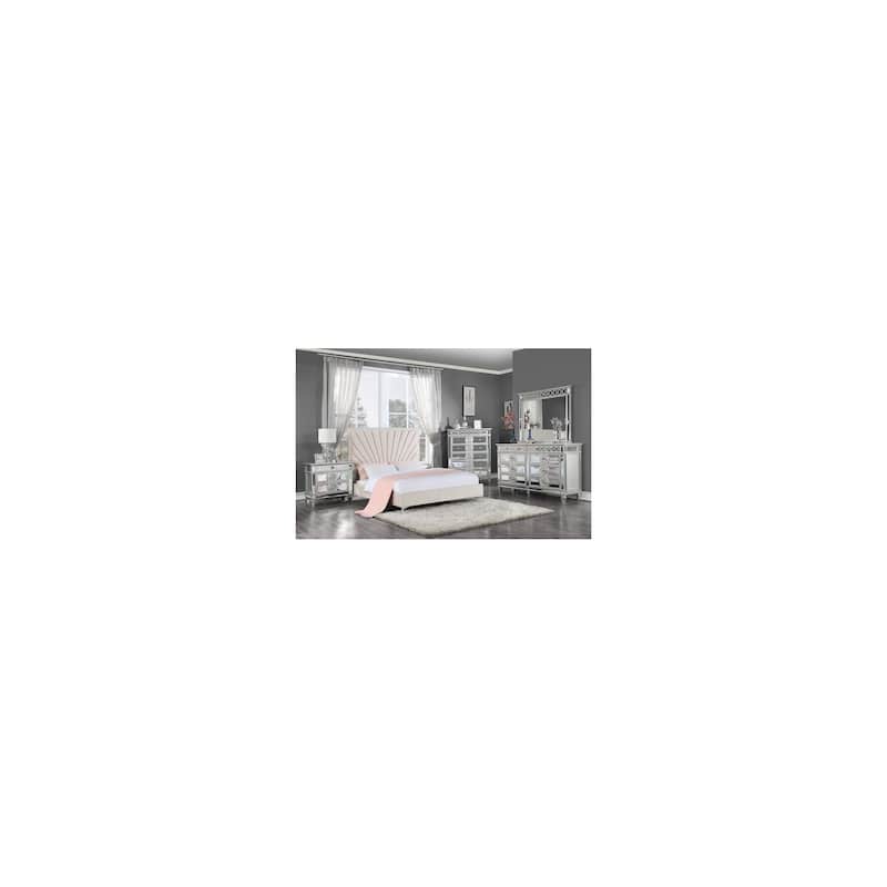 King Size Bed - Elegant Bedroom Furniture - Soft Velvet Upholstered Platform Bed Frame