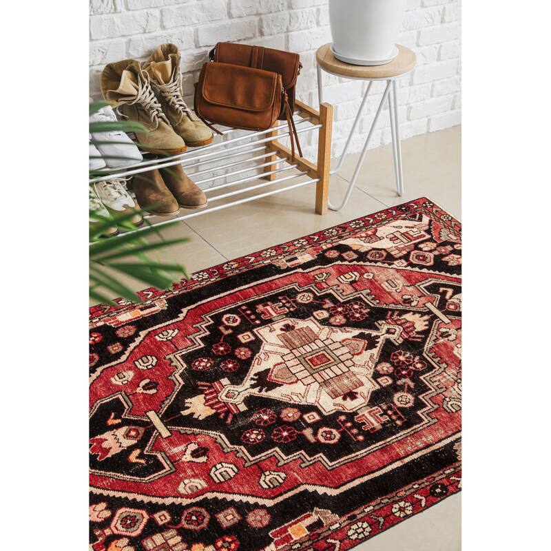 ECARPETGALLERY Hand-knotted Andelz Red Wool Rug - 4'4 x 6'8
