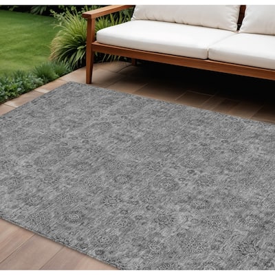 HomeRoots Floral Transitional Rectangle Outdoor Rug