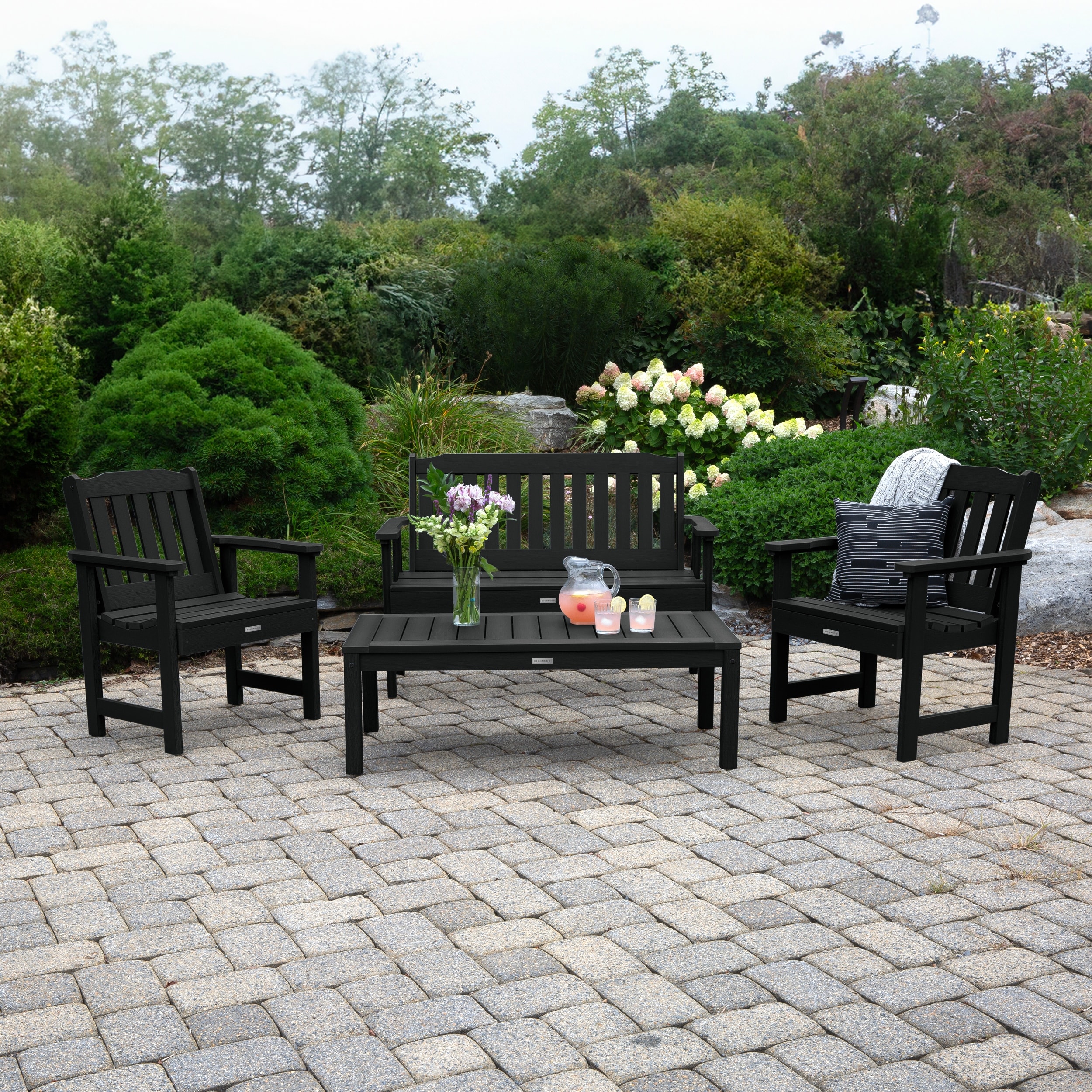 HIGHWOOD Lehigh 4-Piece Conversation Set