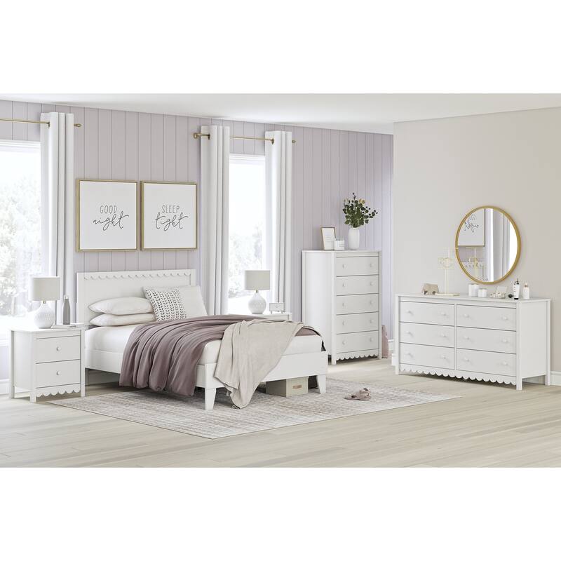 Signature Design by Ashley Hallityn White Panel Platform Bed