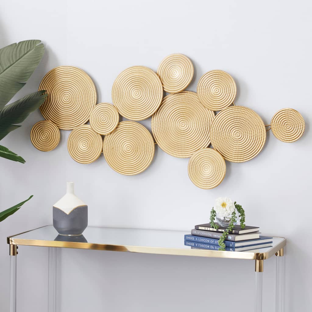 CosmoLiving by Cosmopolitan Metal Plate Wall Decor with Textured Circles - Gold or Black
