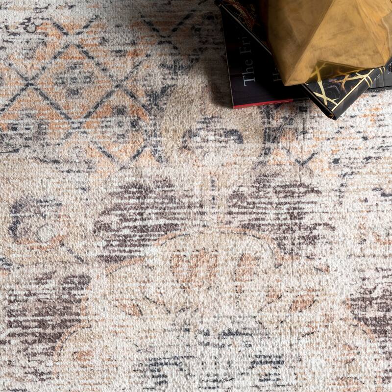 Nuloom Glenda SpinClean Machine Washable Faded Medallion Area Rug