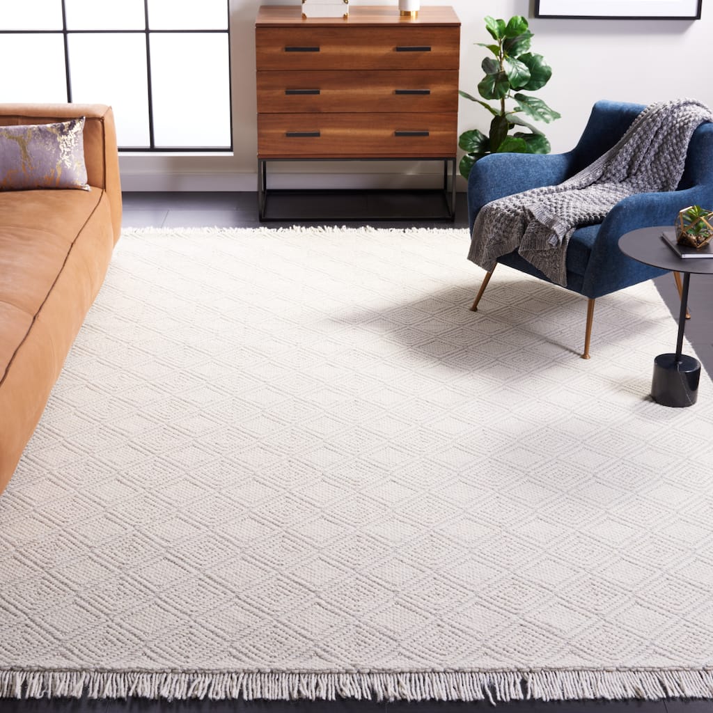 SAFAVIEH Handmade Marbella Ramije Modern Fringe Wool Rug