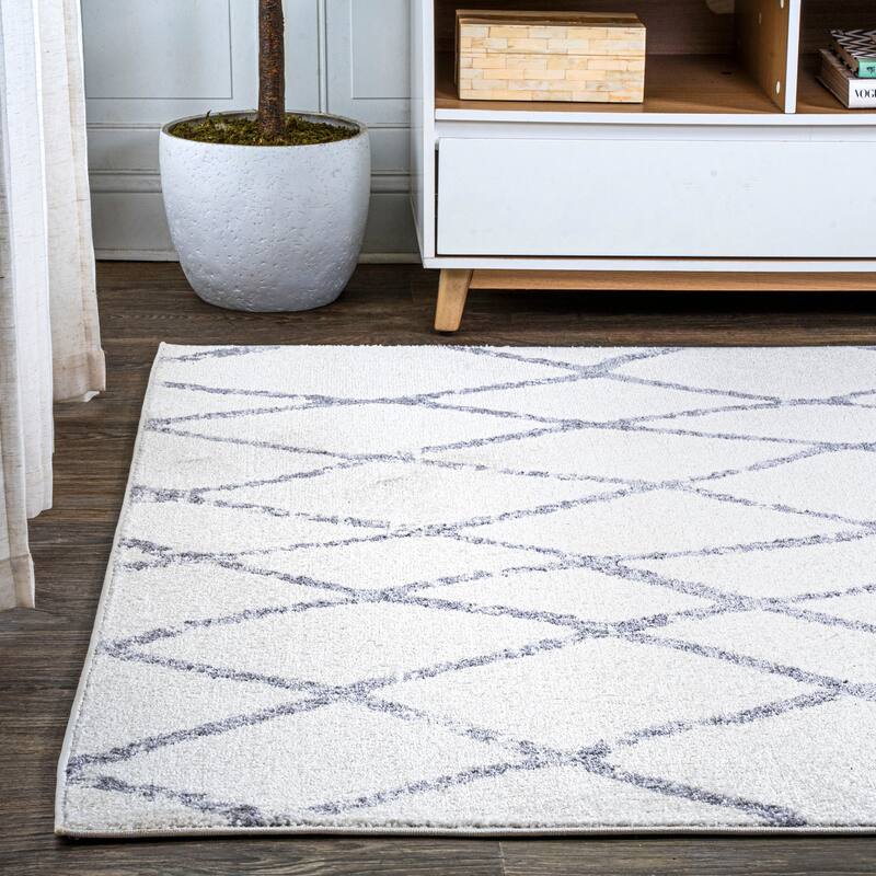 JONATHAN Y Izil Moroccan Diamond Trellis Area Rug