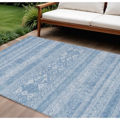HomeRoots Southwestern Transitional Rectangle Outdoor Rug