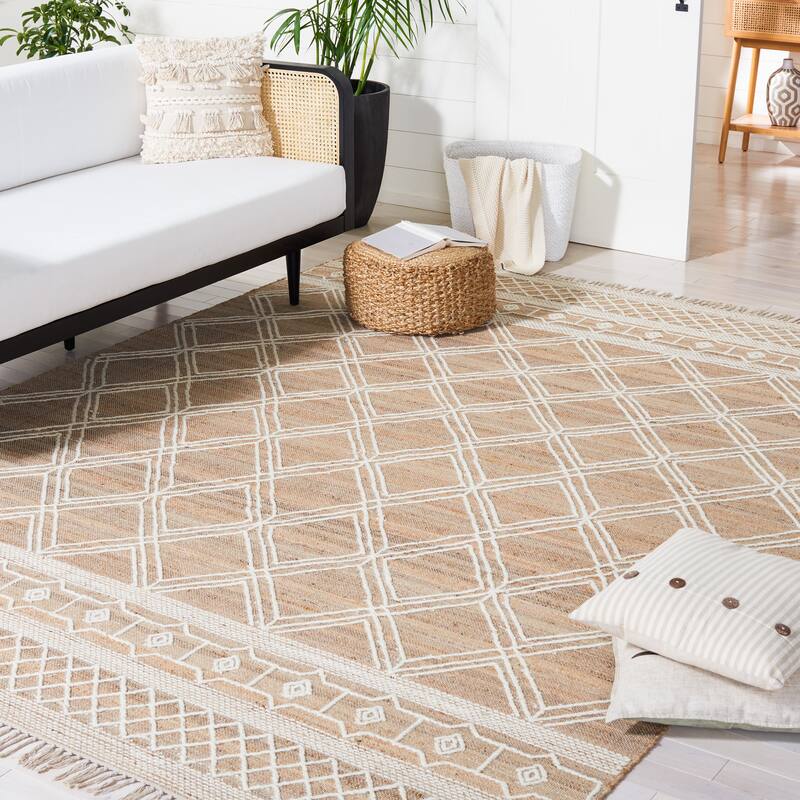 SAFAVIEH Handmade Kilim Thuong Moroccan Rug - 8' x 10' - Natural/Ivory