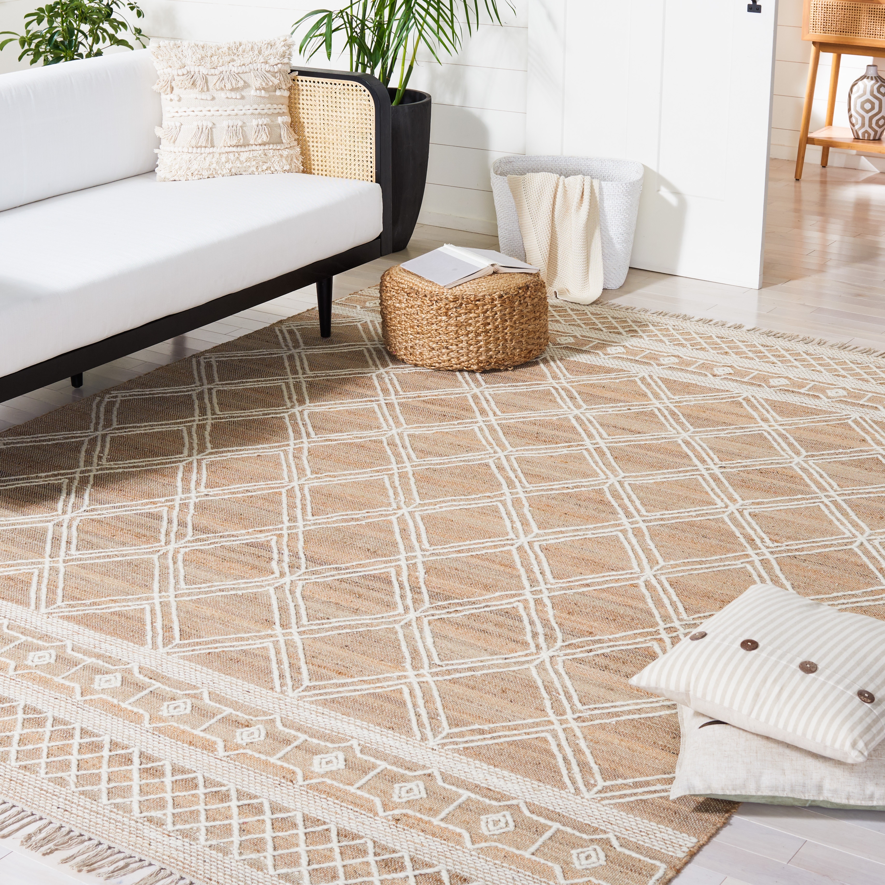 SAFAVIEH Handmade Kilim Thuong Moroccan Rug